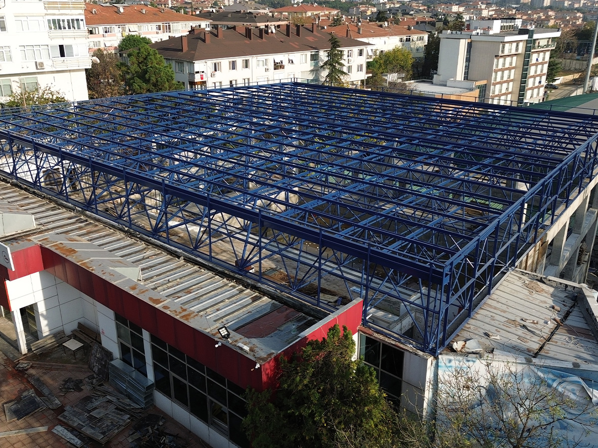 DNG Çelik Burhan Felek Yüzme Havuzu