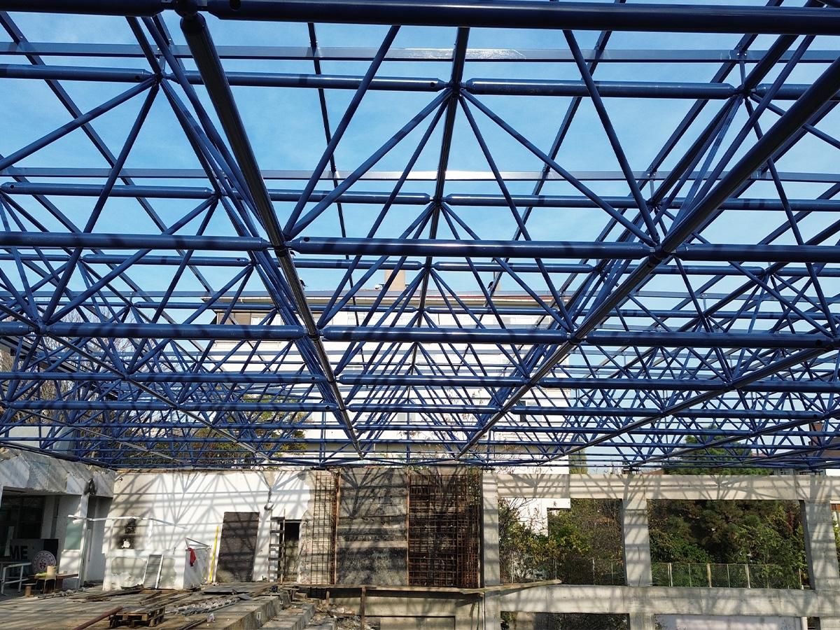 DNG Çelik Burhan Felek Yüzme Havuzu